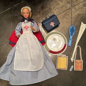Civil War Nurse 1995 Barbie Doll in good condition